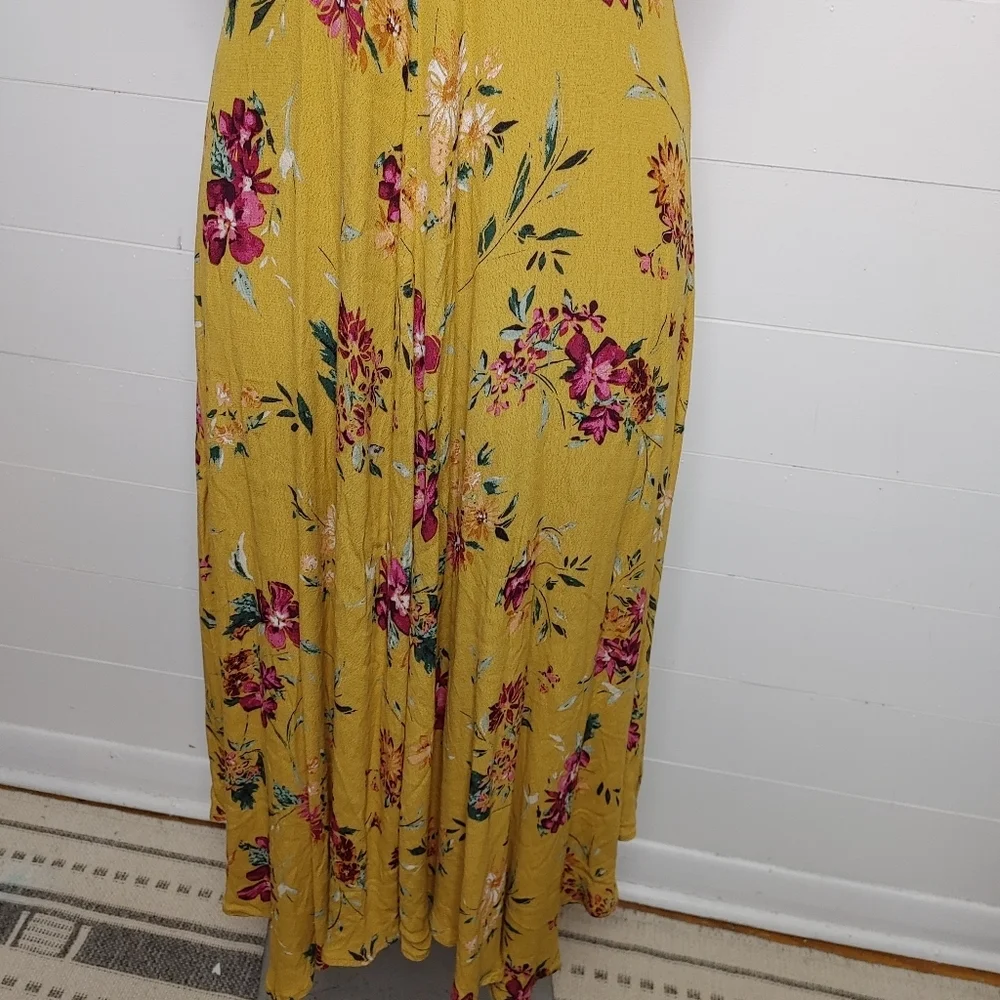 Dynamite floral midi dress XS - Picture 3 of 13